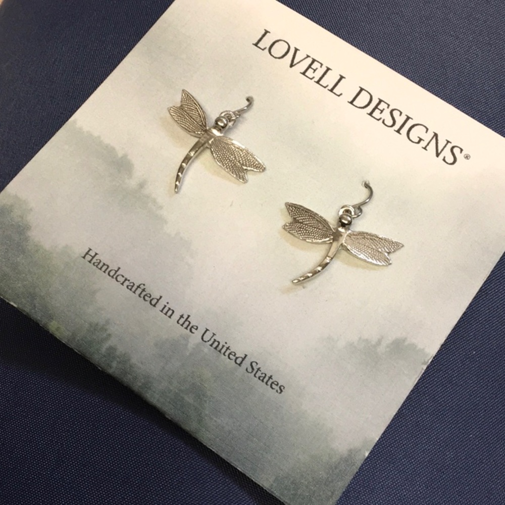 NWT Lovell Designs handcrafted in Maine pewter dragonfly hanging earrings.